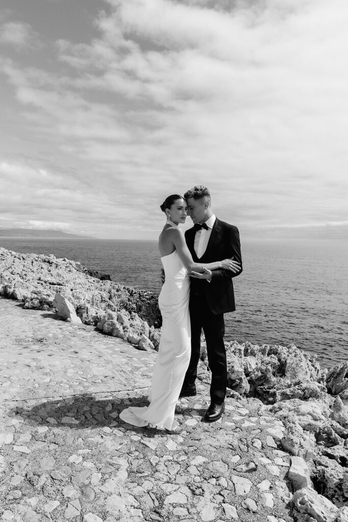 Un mariage d’exception avec vue sur la Méditerranée au Four Seasons Cap-Ferrat. Mariage haute de gamme Côte d'Azur