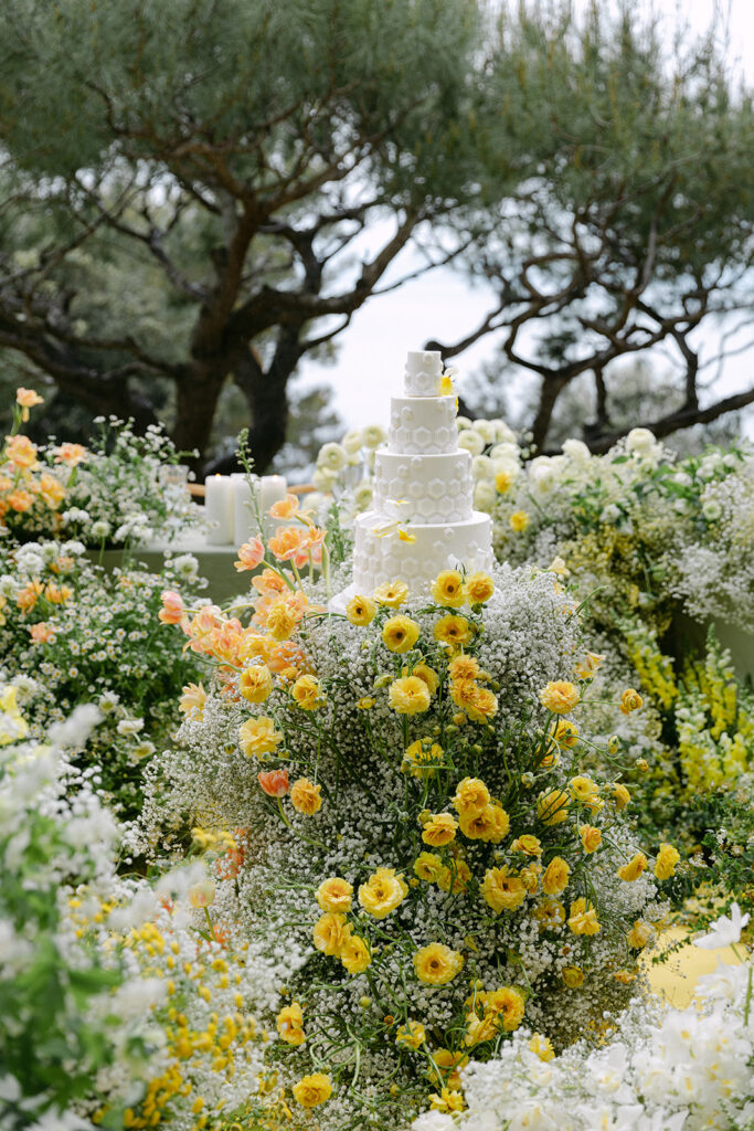 Un mariage d’exception avec vue sur la Méditerranée au Four Seasons Cap-Ferrat. Mariage haute de gamme Côte d'Azur