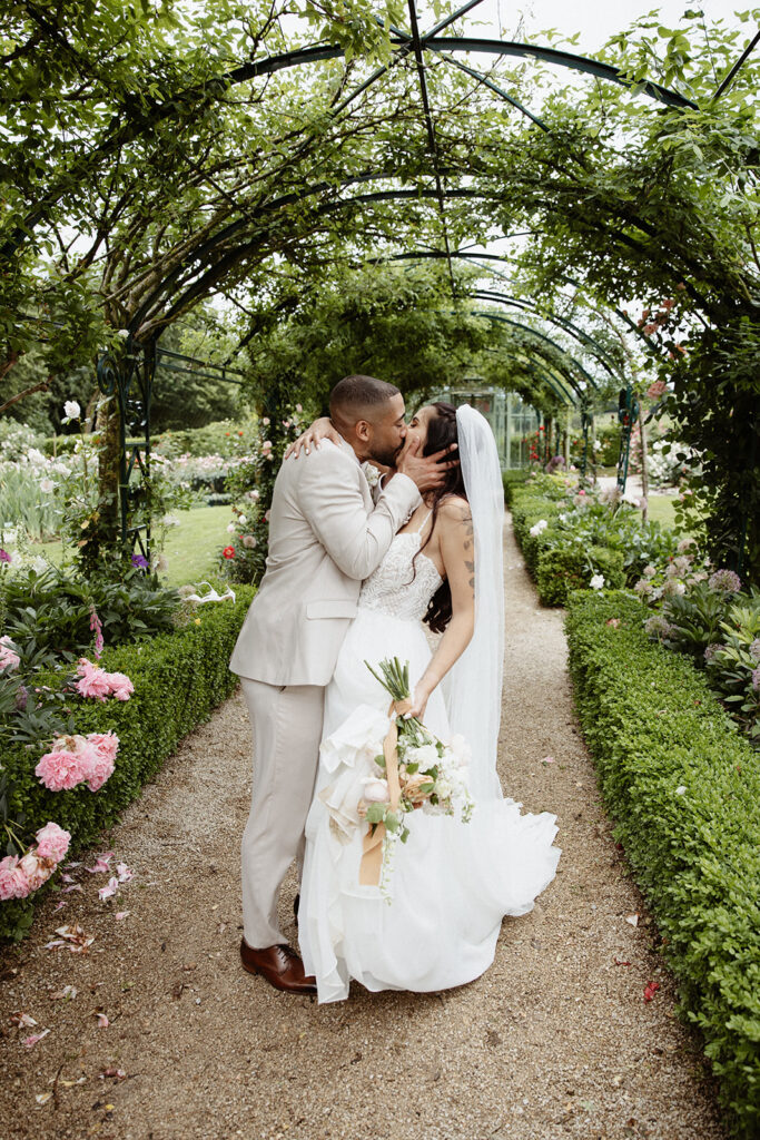 AUTHENTIC, EDITORIAL WEDDING PHOTOGRAPHY FRANCE,ITALY, SWITZERLAND, WORLDWIDE for sophisticated and stylish couples